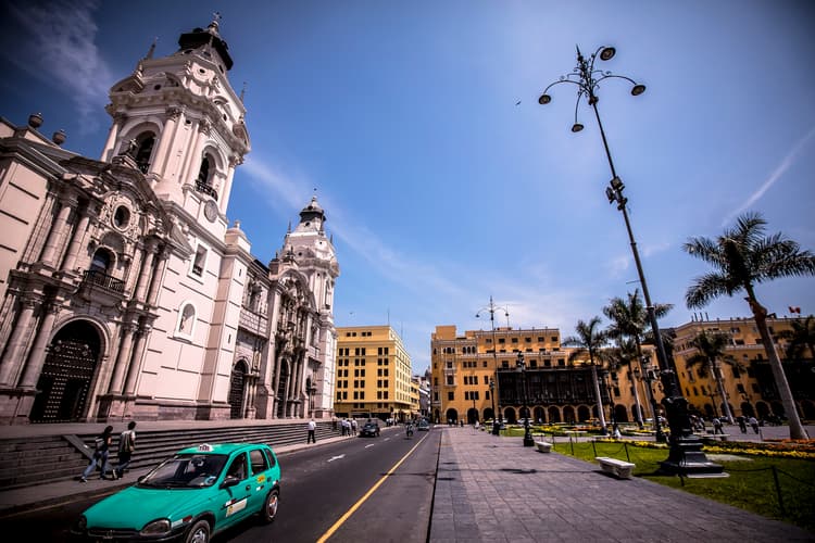 Bild - The Majestic South of Peru – 15 Days: Lima, Nazca, Arequipa, Colca Valley, Puno, Cusco, Sacred Valley, Machu Picchu, French-speaking guide