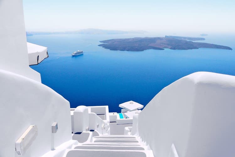Beeld - Exploring Greece with Athens, Delphi, Meteora, Mykonos and Santorini, Private Tour