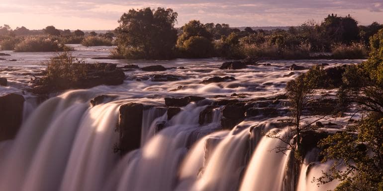 Imatge - Johannesburg to Nairobi Overland: Waterfalls & Beaches
