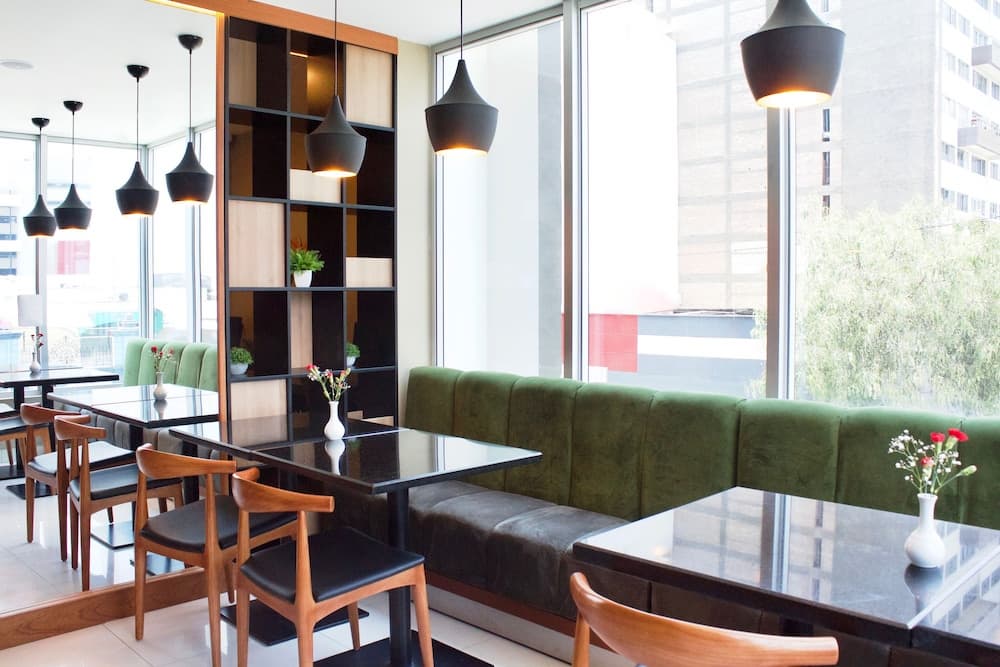 Habitat Hotel o Similar