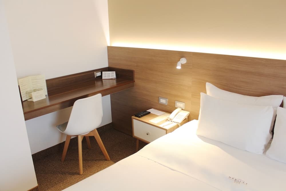 Habitat Hotel o Similar