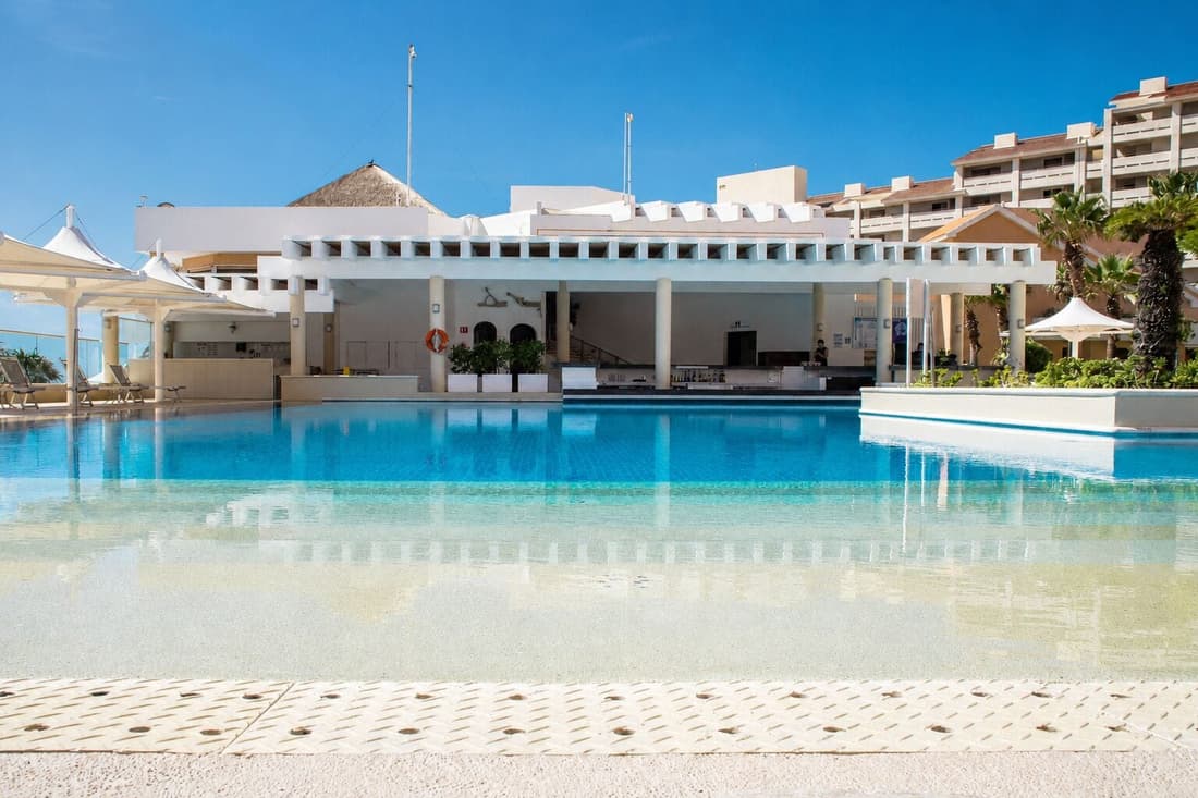 Wyndham Grand Cancun All Inclusive Resort & Villas