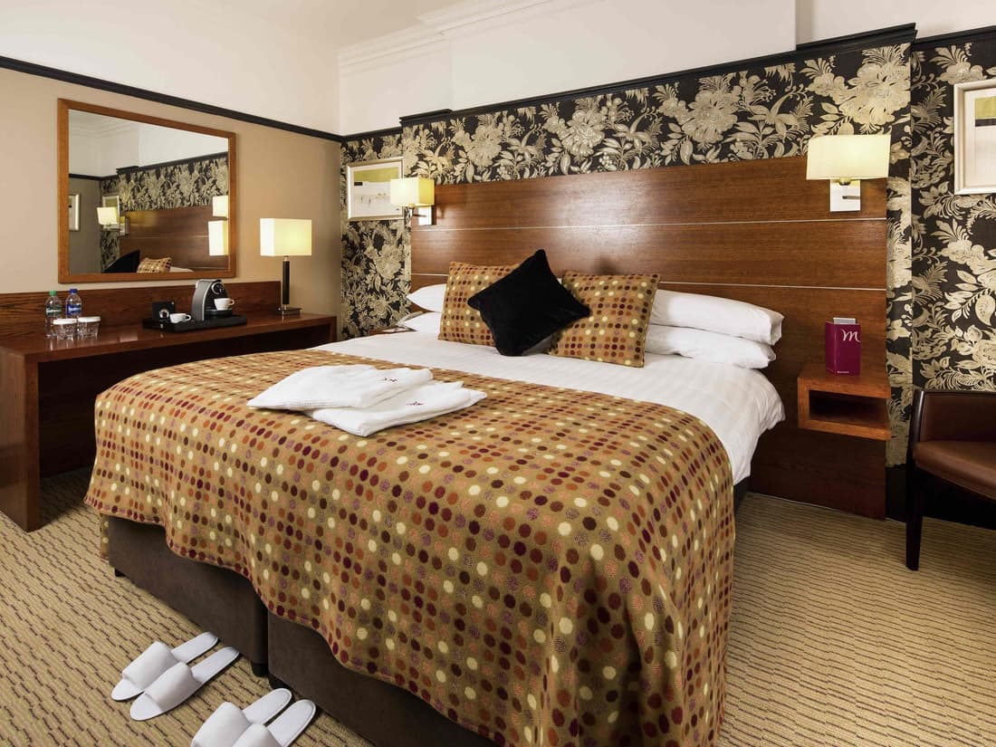 Mercure York Fairfield Manor Hotel