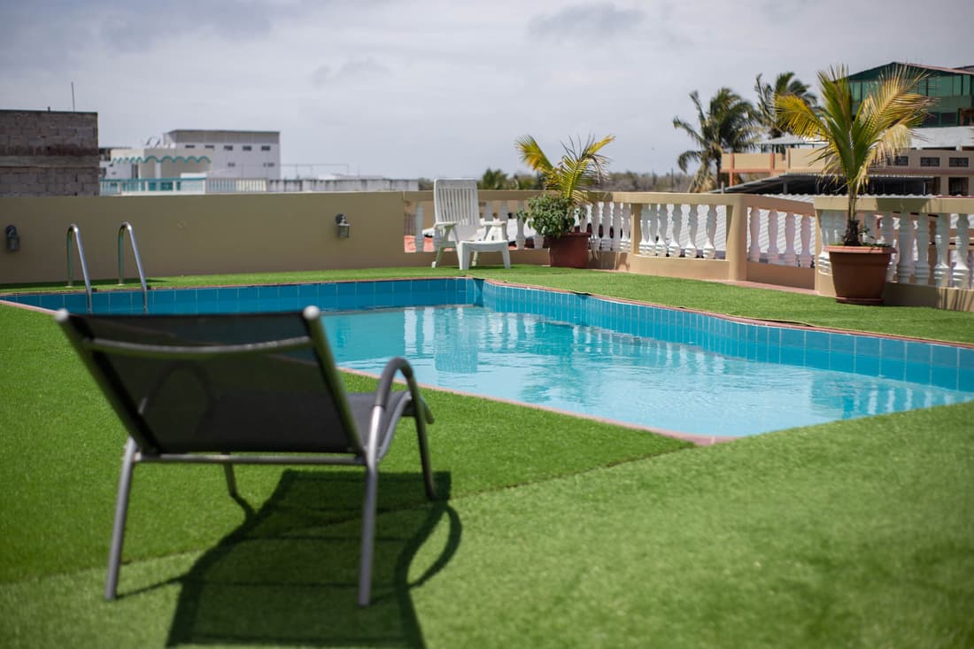 Hotel Red Booby