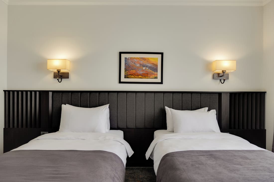 Pine Astoria Hotel