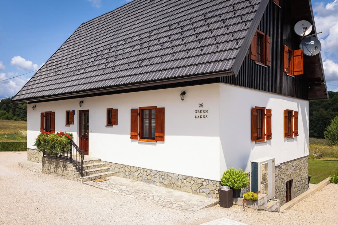 Green lakes house 2