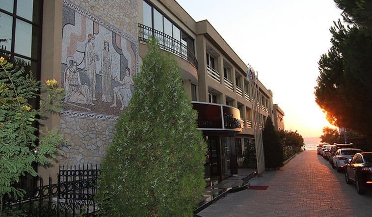 IRIS OTEL