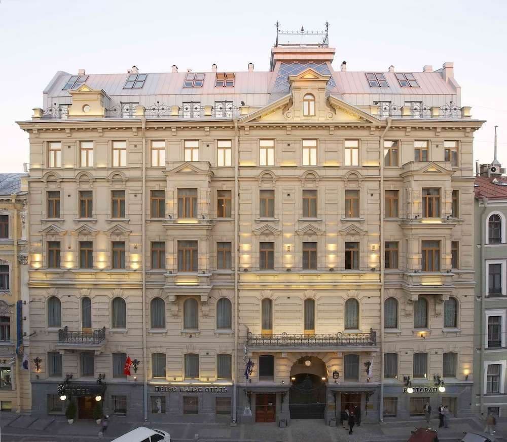 PETRO PALACE