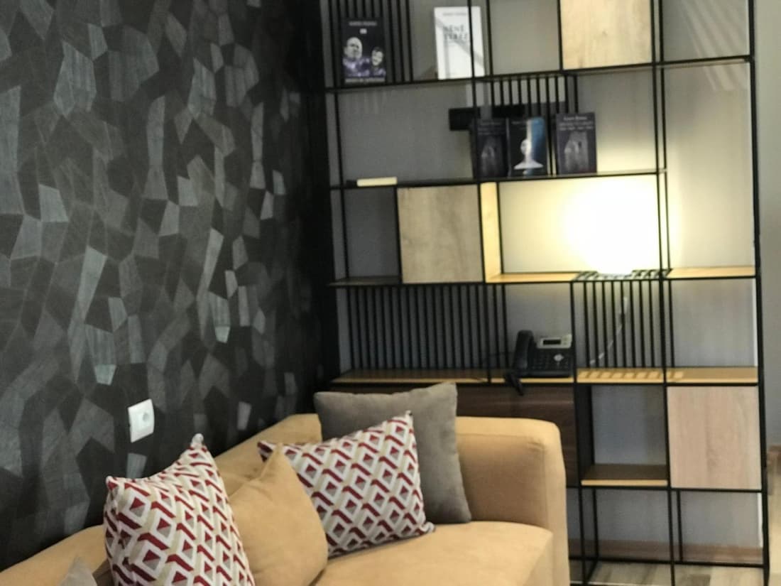 Hotel Deluxe