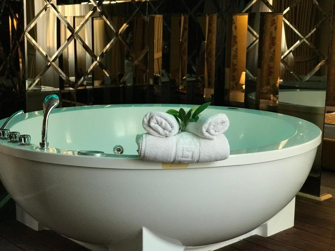 Hotel Deluxe