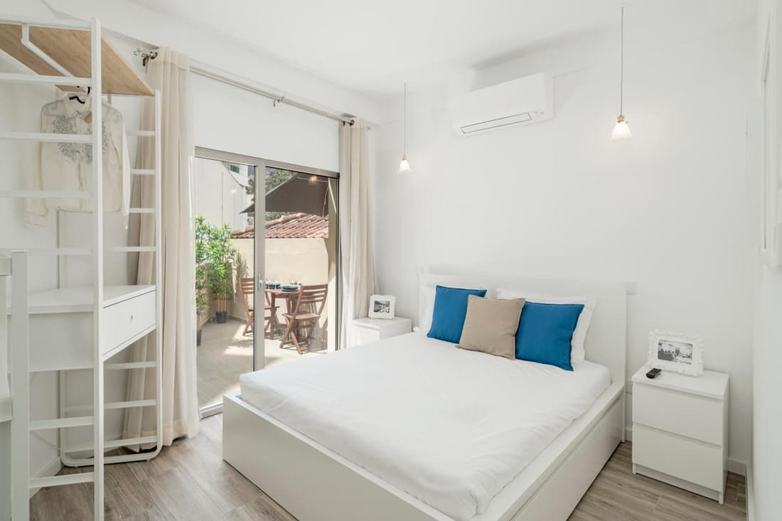 Drapes Design Apartments by An Island Apart