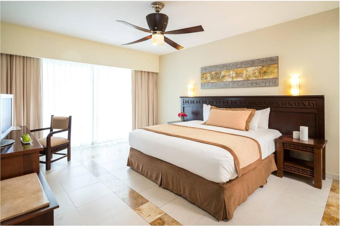 BlueBay Grand Esmeralda-All Inclusive