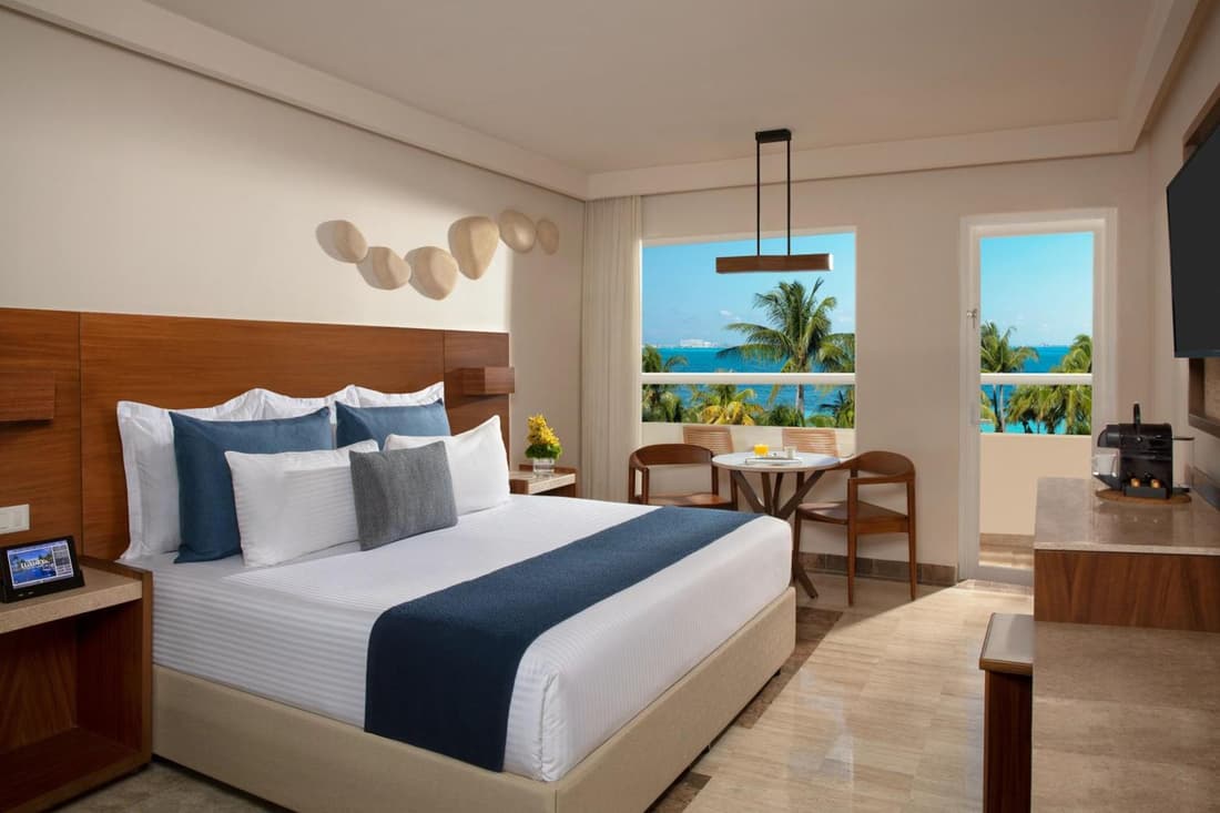 Dreams Sands Cancun Resort & Spa