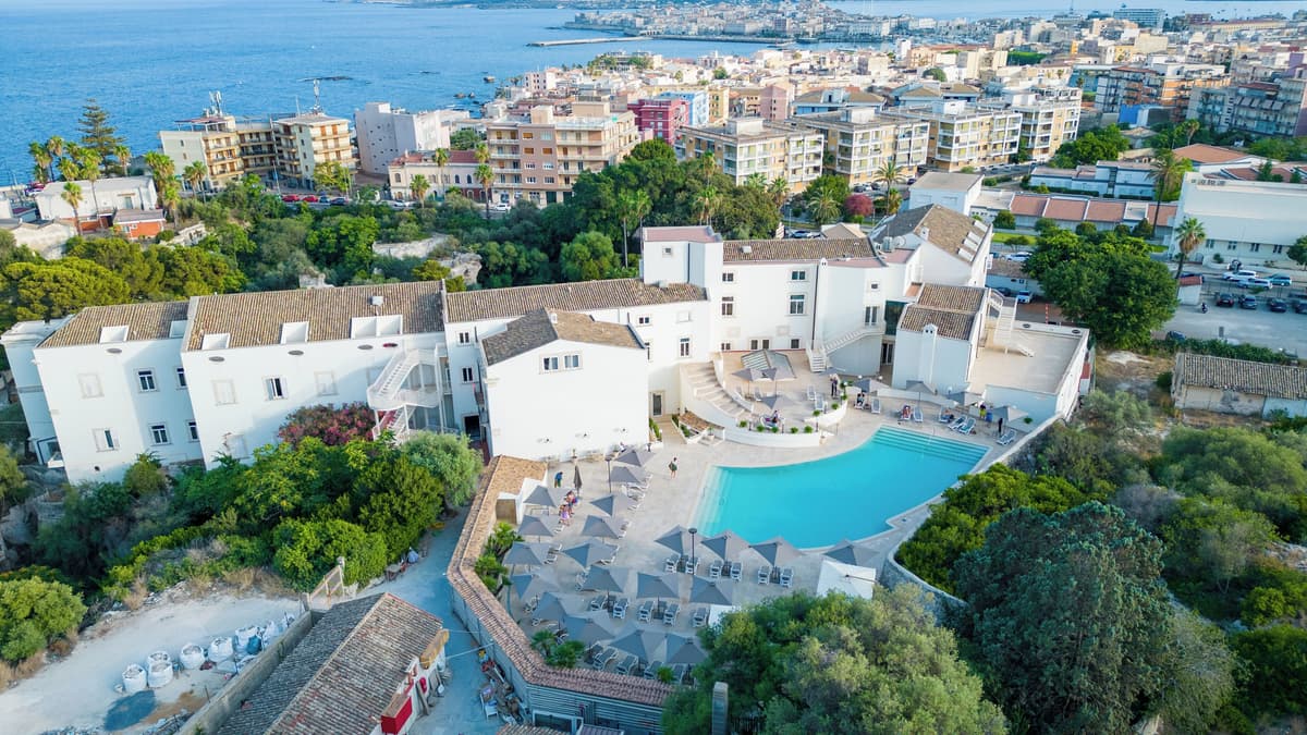 Grand Hotel Villa Politi