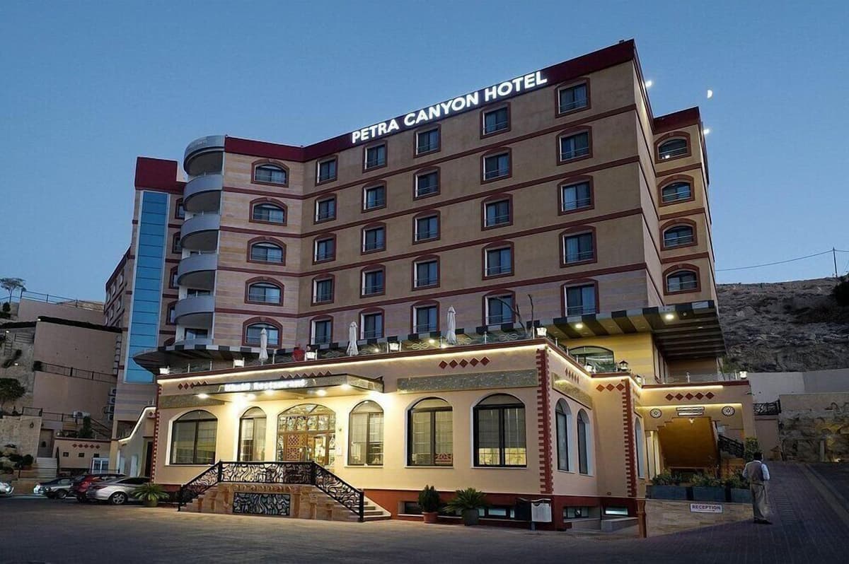 Petra Canyon Hotel