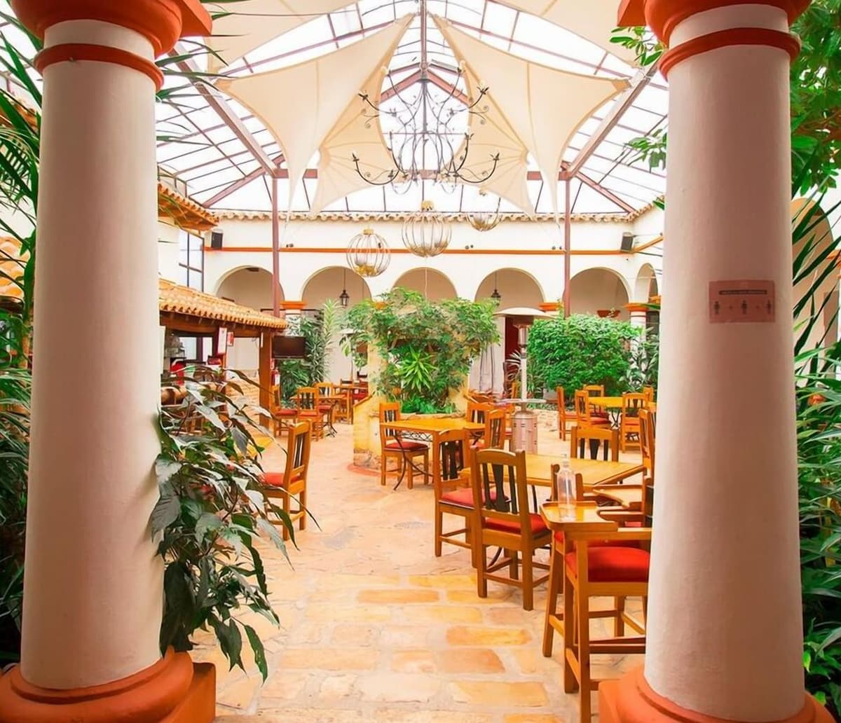 Hotel Plaza Magnolias