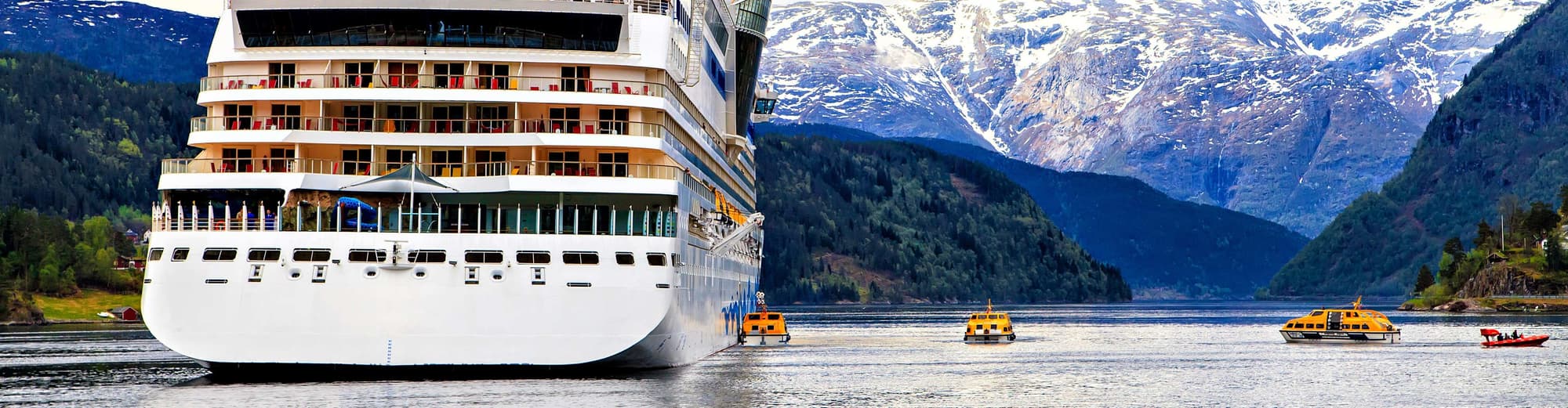 Malerische Kreuzfahrt Eyjafjordur