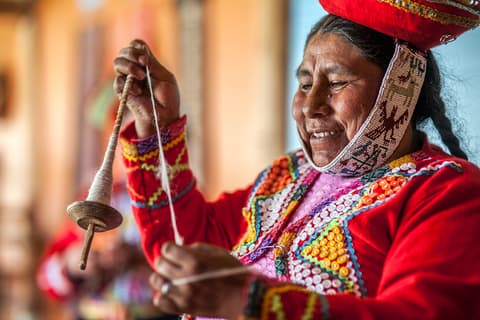 Inca Sunrise – 8 Days: Lima, Cusco, Maras, Machu Picchu with Domestic Flights, French-speaking guide