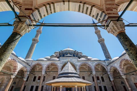 Estambul, Galípoli, Troya, Pérgamo y Kusadasi Tour