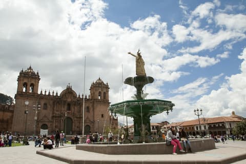 Legado del Imperio Inca — 7 días: Cusco, Valle Sagrado, Machu Picchu, Puno, guía francófono