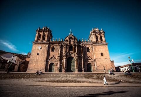 Legado del Imperio Inca — 7 días: Cusco, Valle Sagrado, Machu Picchu, Puno, guía francófono
