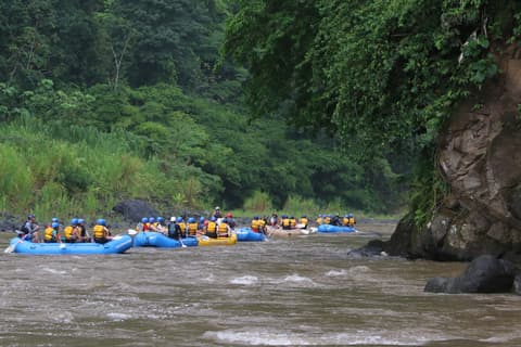 2-Day Pacuare Whitewater Rafting