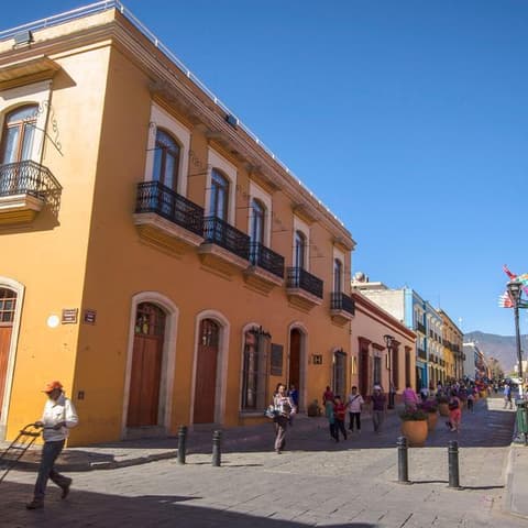 Journeys: Discover Mexico