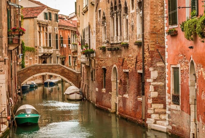 Italy Highlights by Train: Venice, Florence, Rome & Sorrento Semi-Private Tour