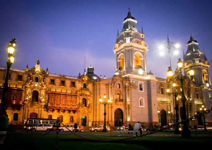 The Magic of the Sacred Valley – 7 Days: Lima, Cusco, Maras, Machu Picchu with Domestic Flights, French-speaking guide