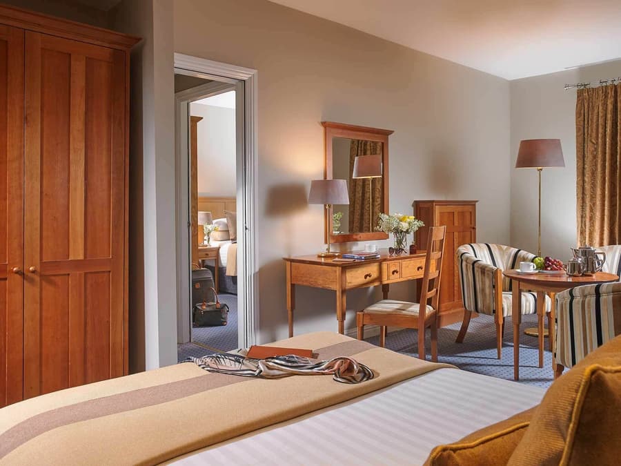 Parkavon Hotel
