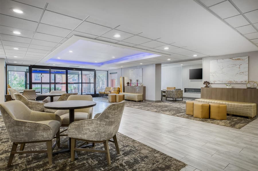 SureStay Plus Hotel by Best Western Chicago Lombard