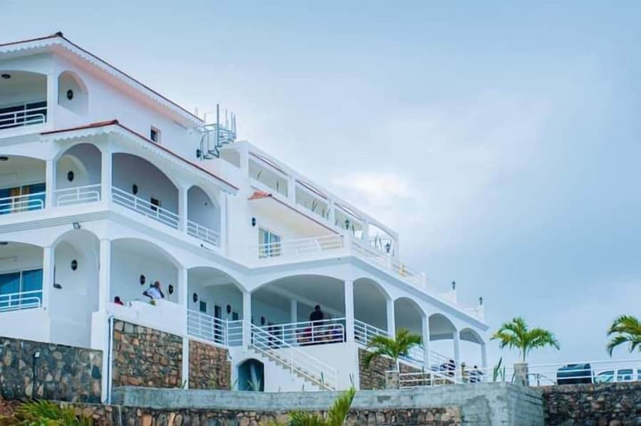 Hotel Restaurant Falucho Paradise Beach