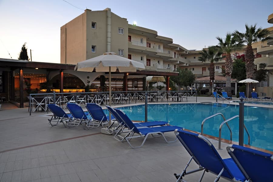 Sea Melody Beach Hotel & Apartments