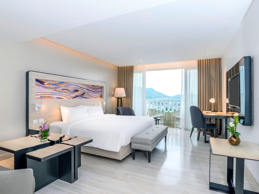 Novotel Phuket City Phokeethra Hotel