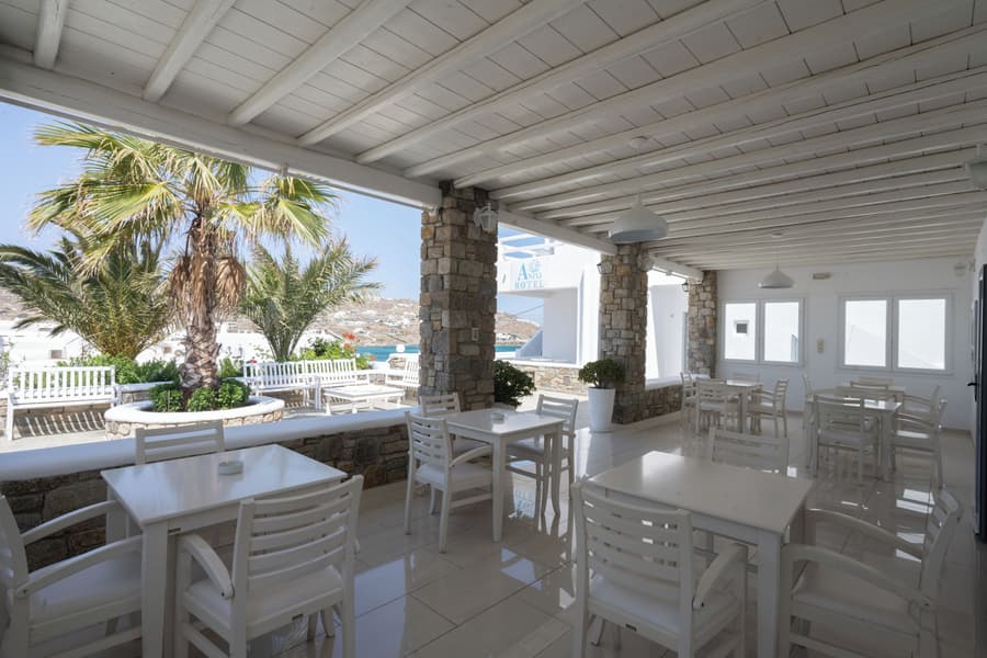 Anixi Hotel