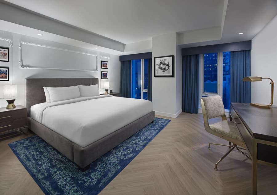 Pantages Hotel Downtown Toronto