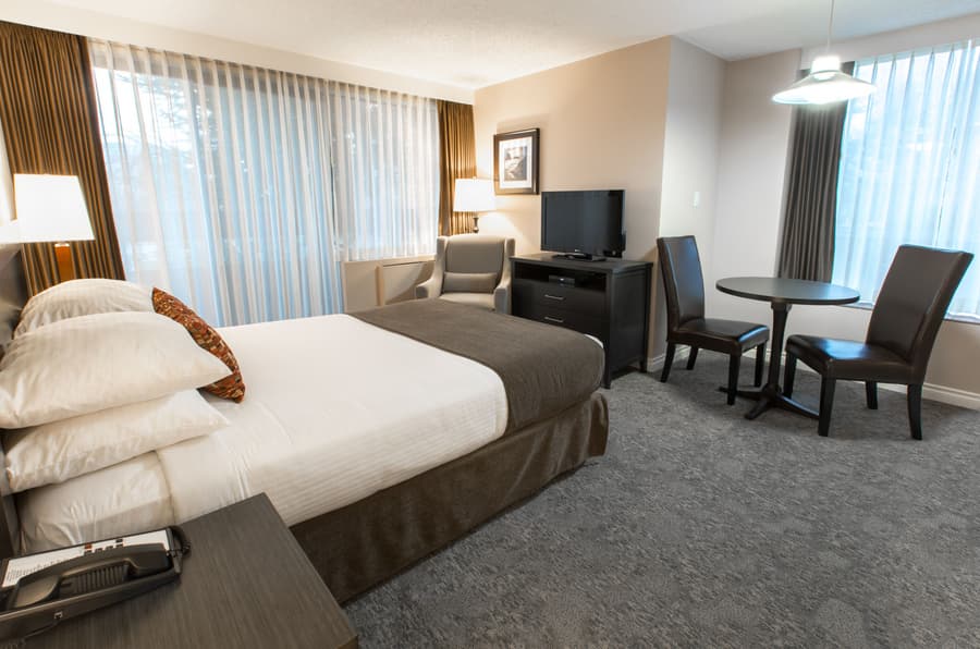 Embassy Inn