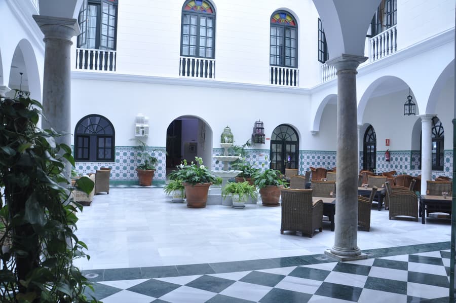 Senator Cadiz Hotel