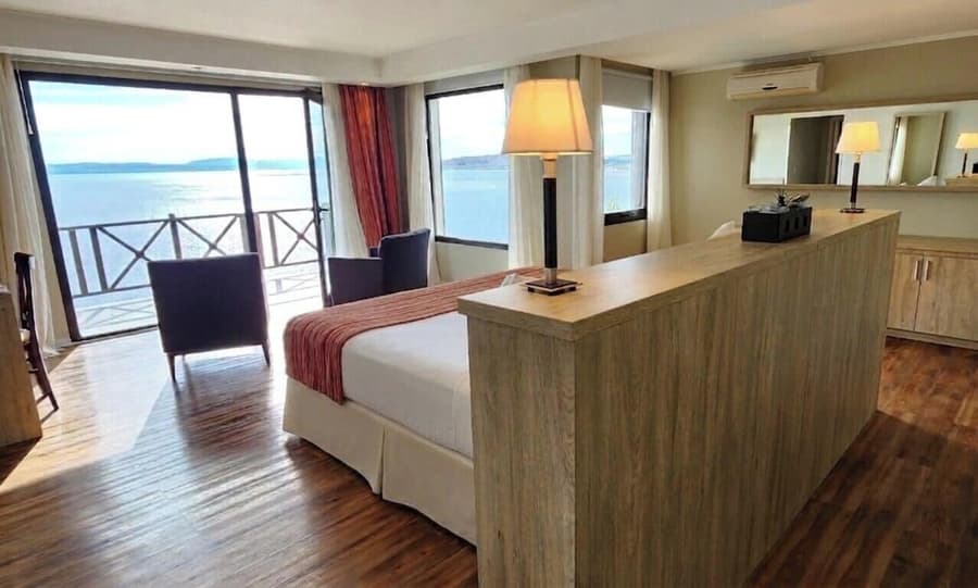 Xelena Hotel & Suites