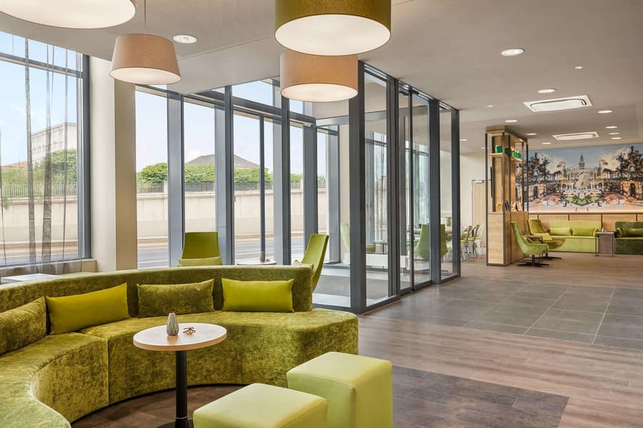 Super 8 by Wyndham Dresden
