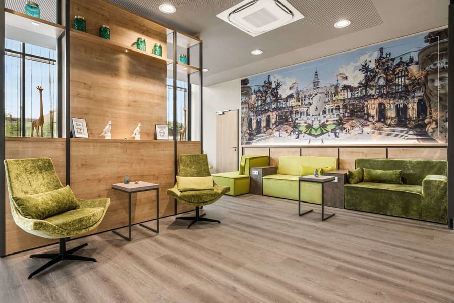 Super 8 by Wyndham Dresden
