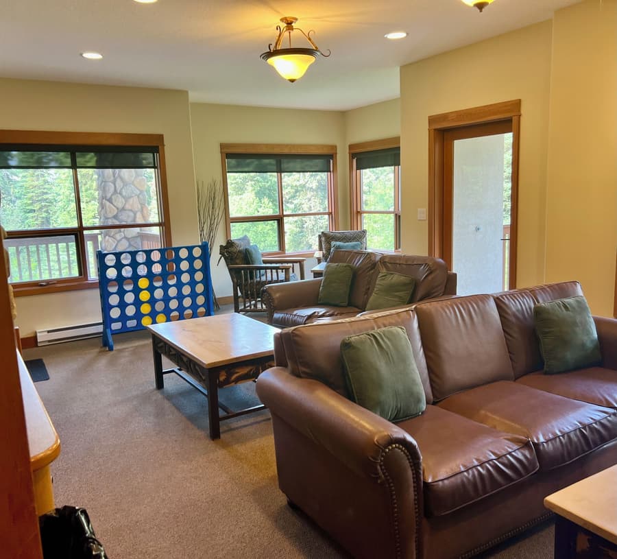 Pinnacle Lodge