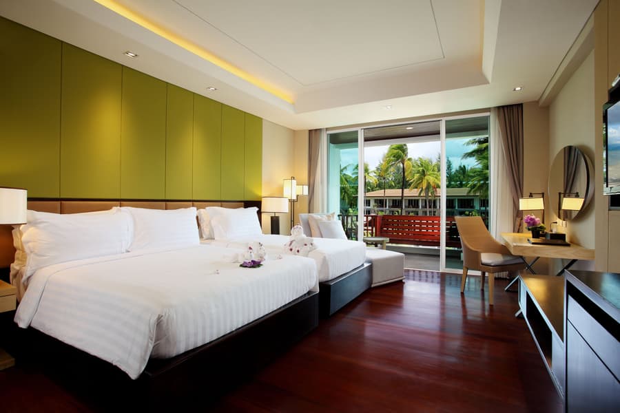 Graceland Khaolak Beach Resort