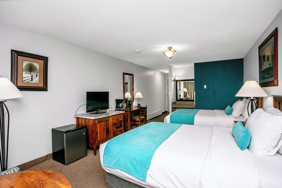 Tonquin Inn