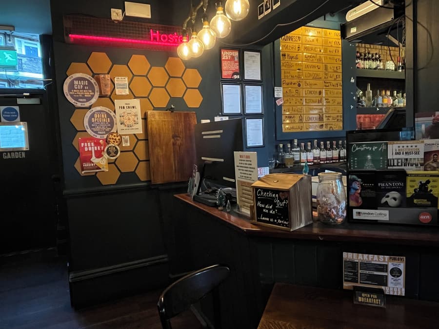 PubLove @ The Steam Engine - Hostel