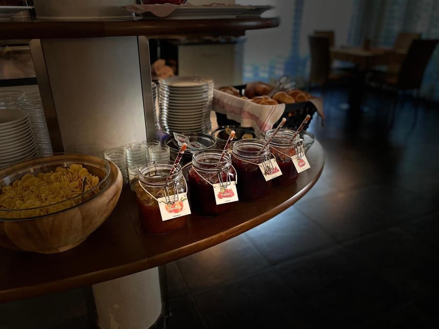 Garni - Hotel Am Burghuegel