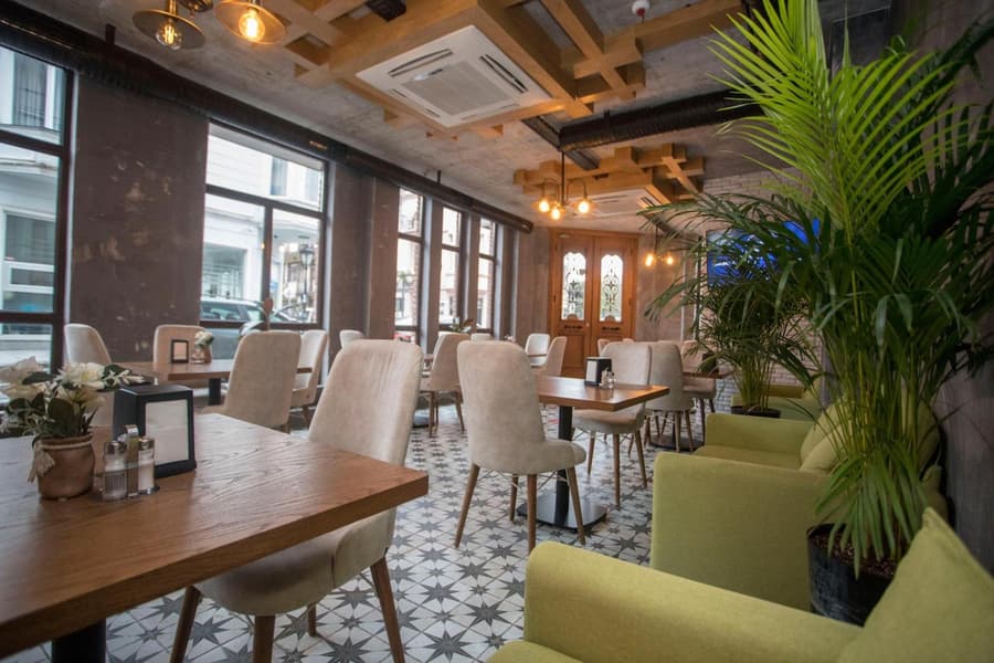Hotel London