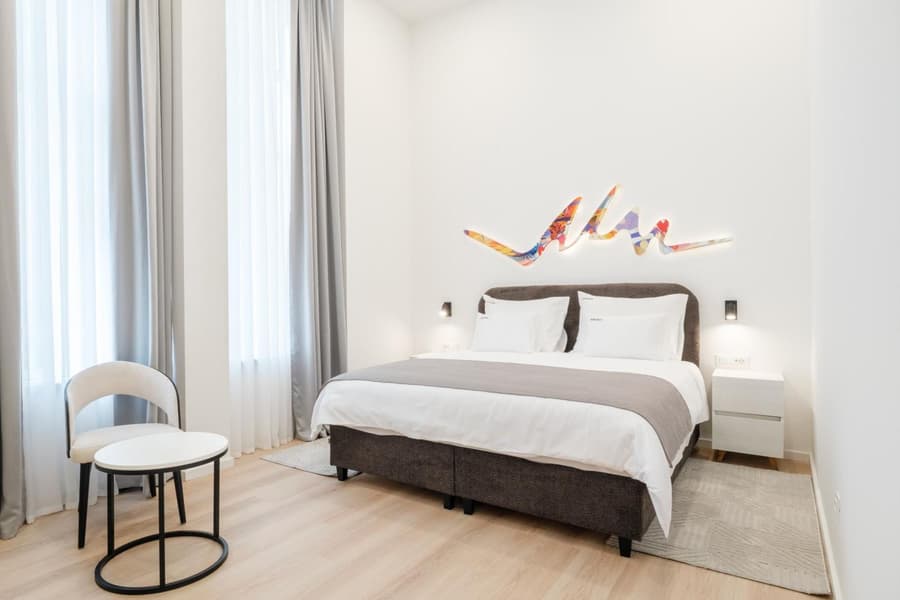 Hotel Eleven