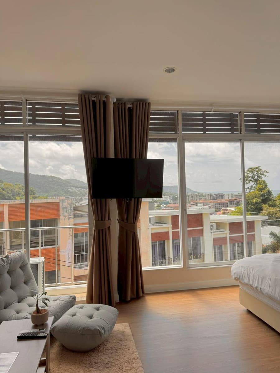 TIL DAWN Phuket