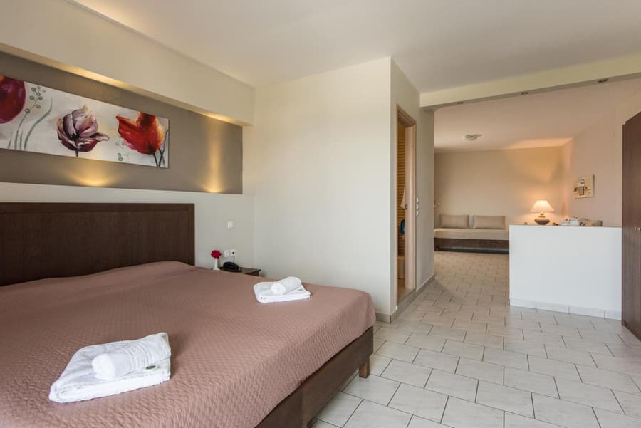 Mirtilos Studios & Apartments